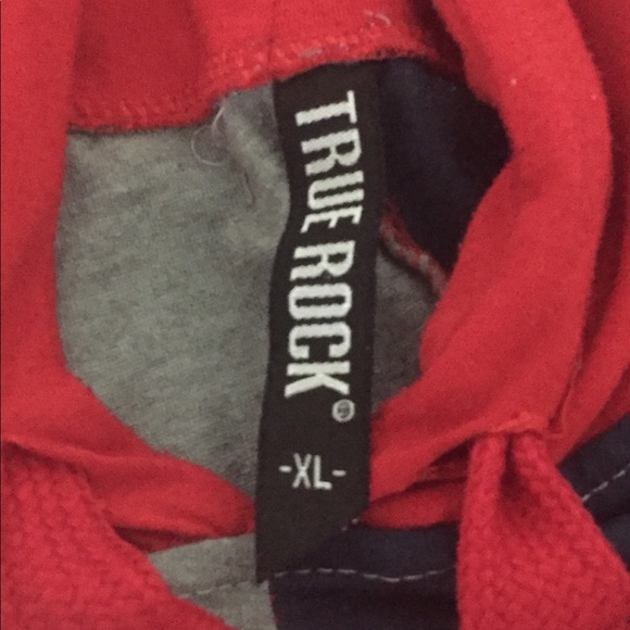 Outfit - Picture 4 of 5